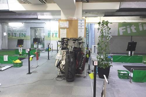 三鷹店内の様子